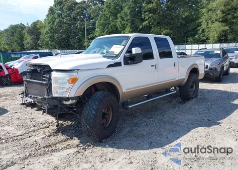 2014 Ford F-250 Lariat z USA, uszkodzony, nr VIN 1FT7W2BT6EEB61110